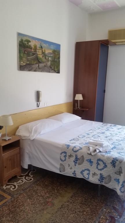 Hotel Guesthouse Massena Genova Kültér fotó